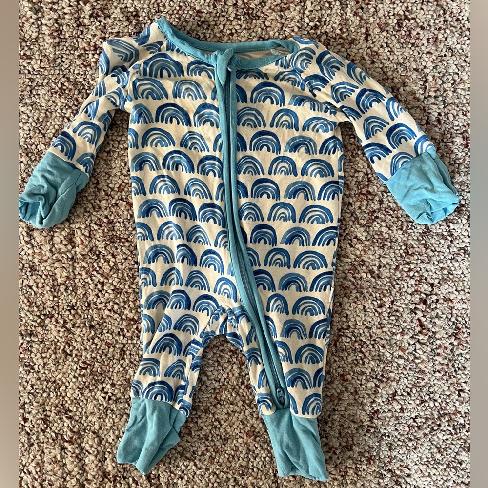 LITTLE SLEEPIES PREEMIE- Blue Rainbows. Good used condition!
